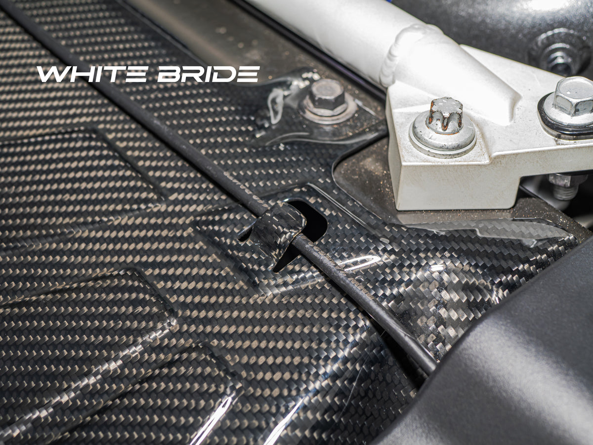 WHITE BRIDE ドライカーボン ラジエータークーリングパネル ［交換式］ トヨタ GR SUPRA (A90/A91)